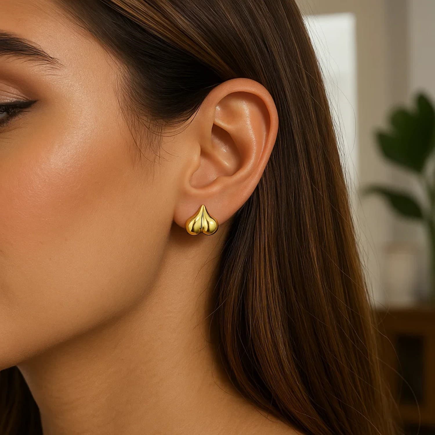 14K Yellow Gold Puffed Bubble Heart Stud Earrings — alternate view